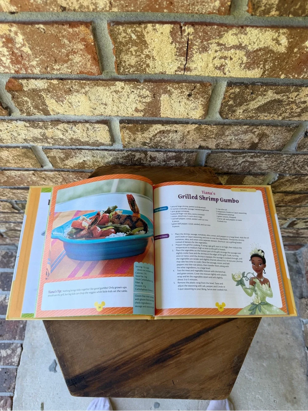 Dishing It Up Disney Style Recipes Type 1 Diabetes 2011 Hardcover Excellent!